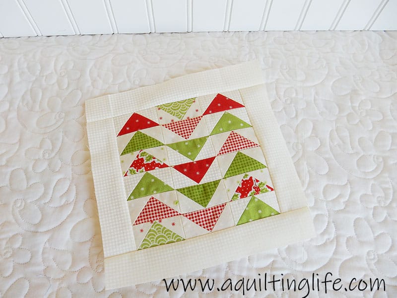 Christmas mini quilt with inner border