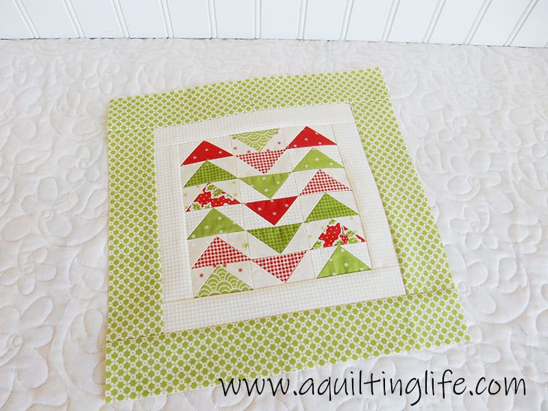 Christmas Mini Quilt with outer border