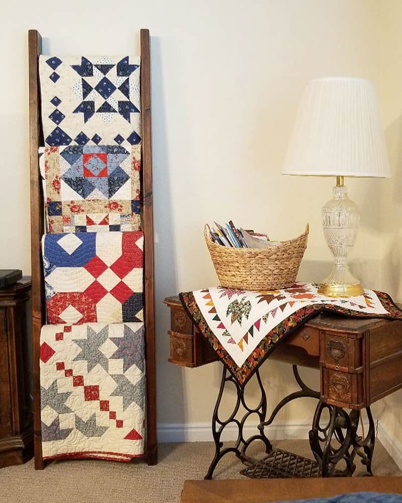 Family Room Quilt Ladder