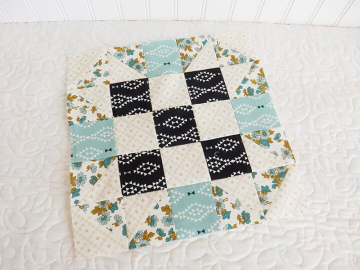 Mystery Block of the Month November 2018 - A Quilting Life