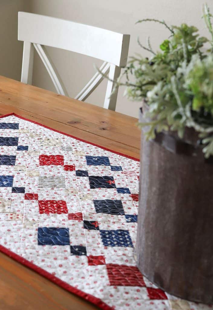 Mini Chandelier Table runner