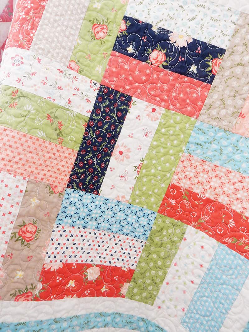 Sunday Best Quilts Sampler Block 8 by popular Utah quilting blog, A Quilting Life: image of a Delight Quilt Block close up