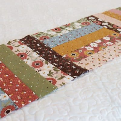Simple Table Runner Pattern featured by Top US Quilting Blog, A Quilting Life