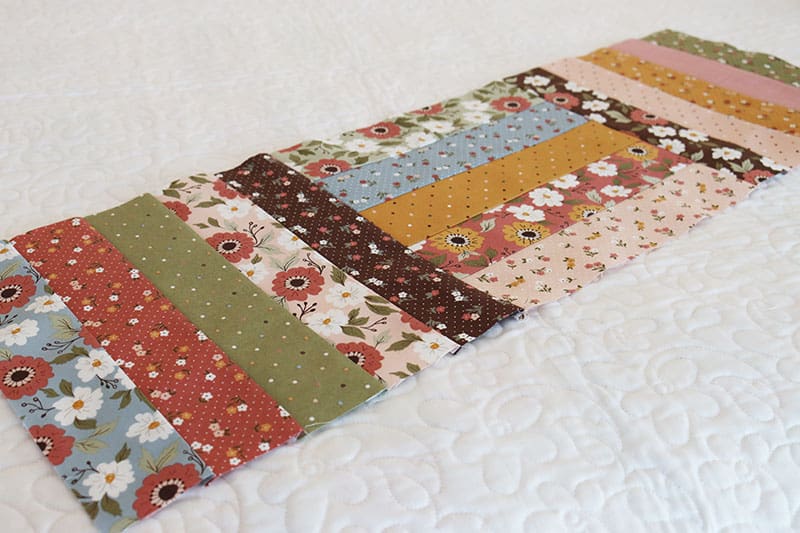 Simple Table Runner Pattern, Quilted Dresser Scarves