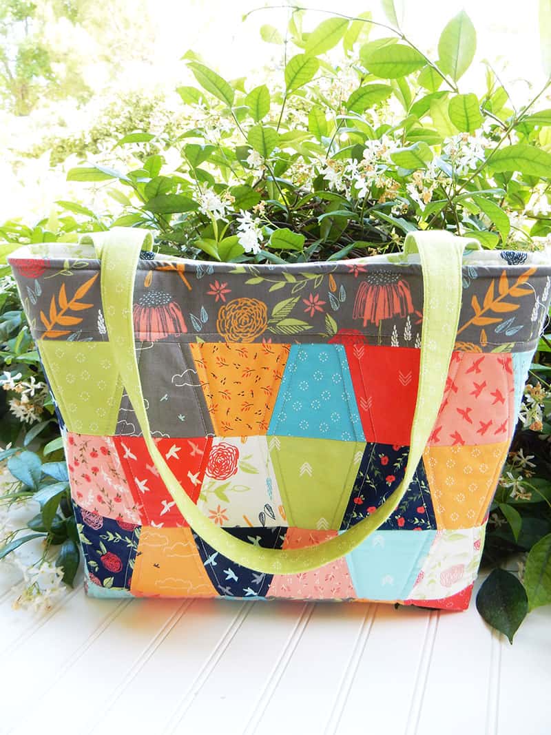 Tumbler Quilt Block Quilts & Projects featured by Top US Quilting Blog, A Quilting Life: image of quilted tumbler tote bag.