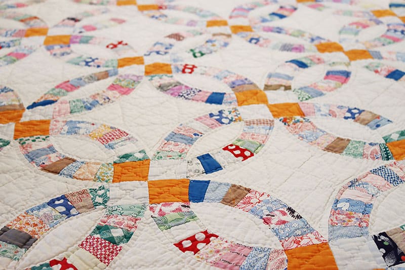 Antique Double Wedding Ring Quilt - A Quilting Life