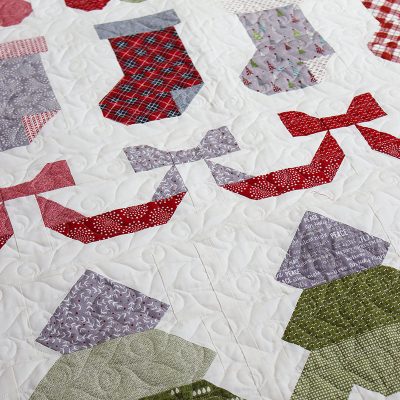 All the Trimmings Mystery Quilt Finishing featured by Top US Quilt Blog, A Quilting Life