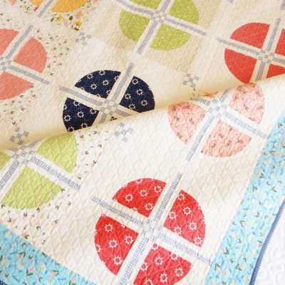 Easy Curved Piecing Guide: Tips & Tricks featured by Top US Quilt Blog, A Quilting Life