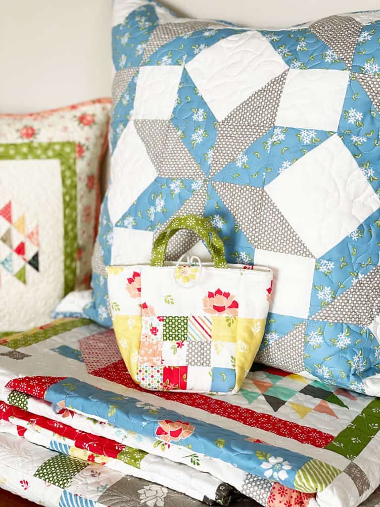 Moda Blockheads 4 Block 4 featured by Top US Quilt Blog, A Quilting Life