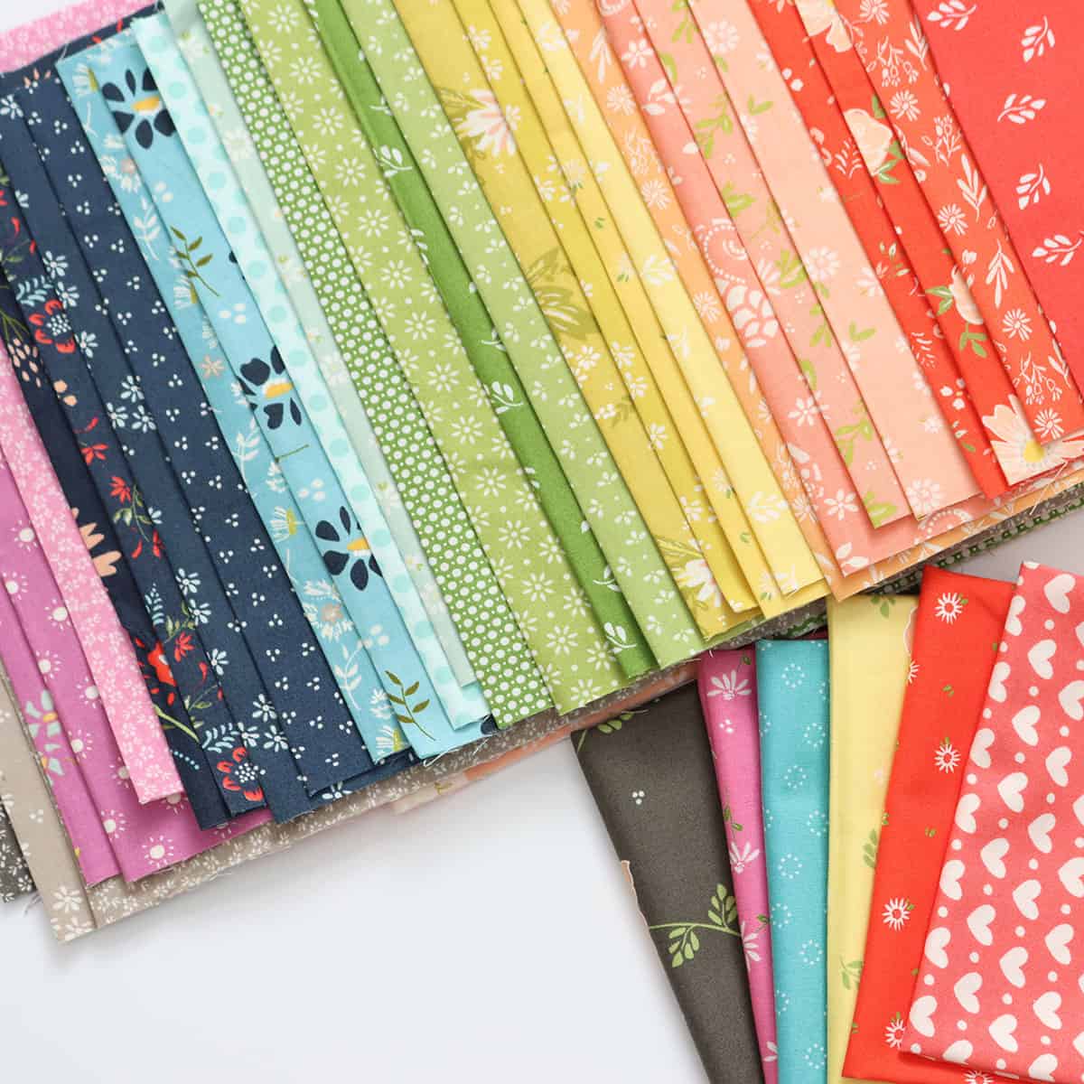 5 Decluttering Tips to Help Purge a Fabric Stash featured by Top US Quilt Blog, A Quilting Life