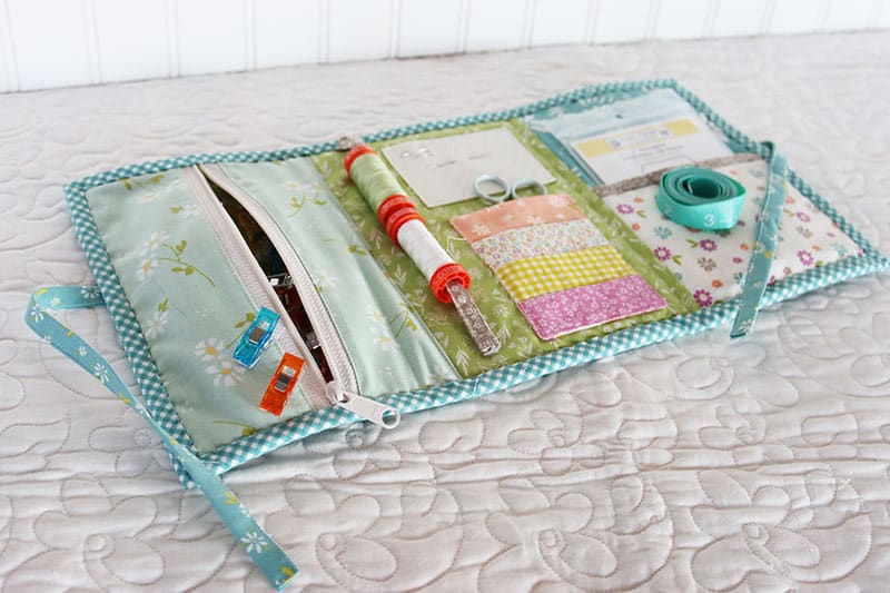 12 Tips for Sewing on the Go featured by Top US Quilt Blog, A Quilting Life