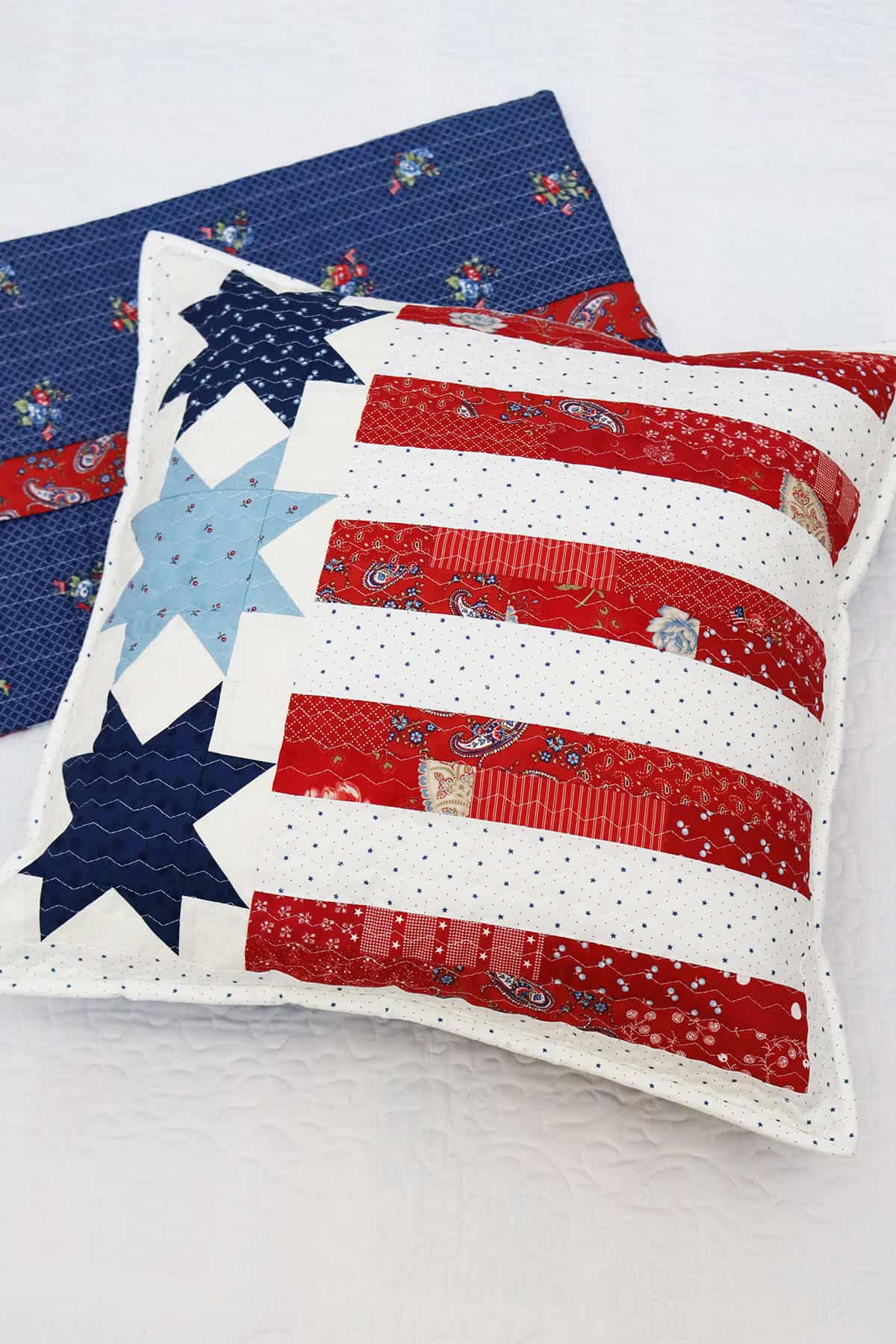 4th of July Pillows featured by Top US Quilt Blog, A Quilting Life