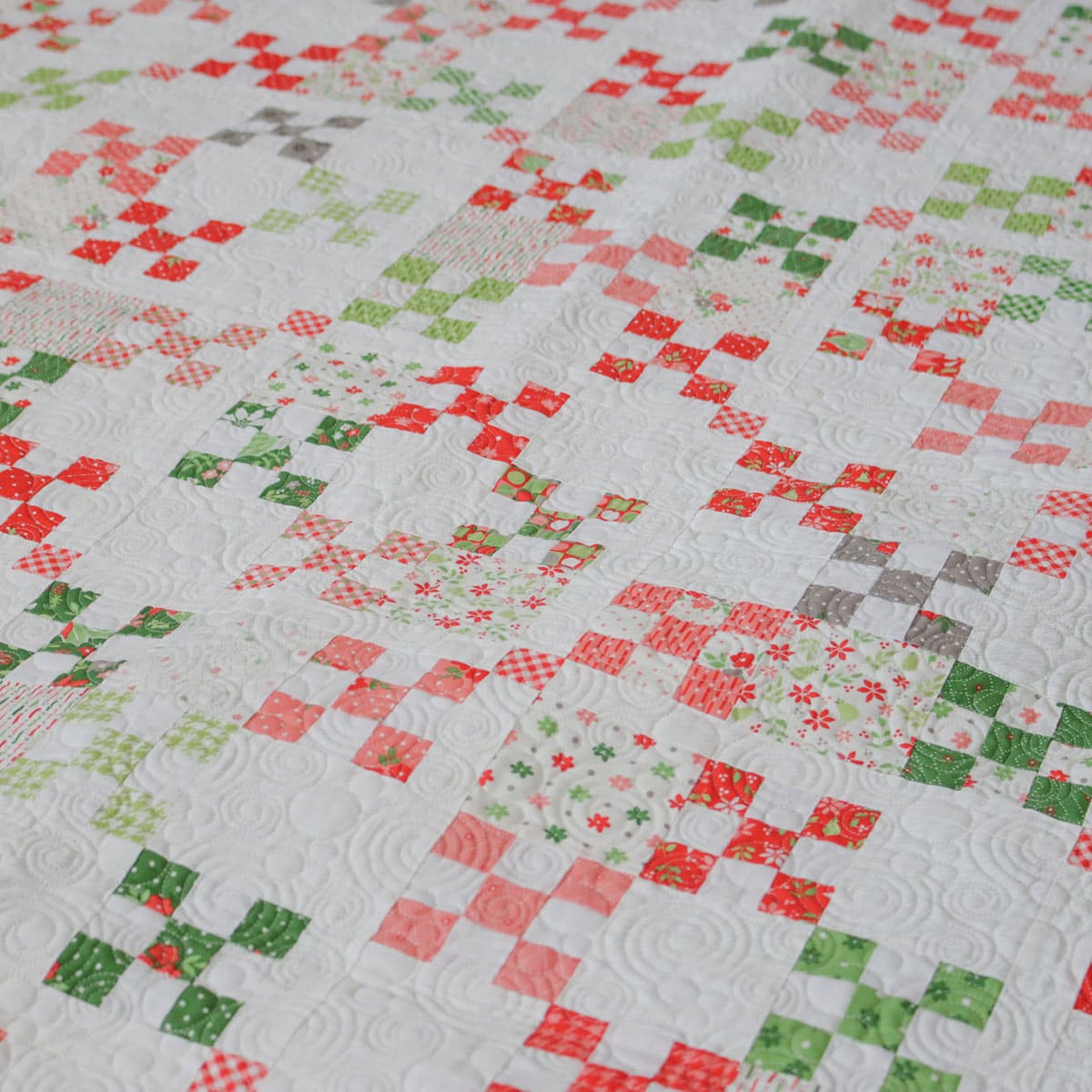 Homespun Nine-Patch quilt in Poinsettia & Pear Fabrics by Sherri & Chelsi for Moda Fabrics