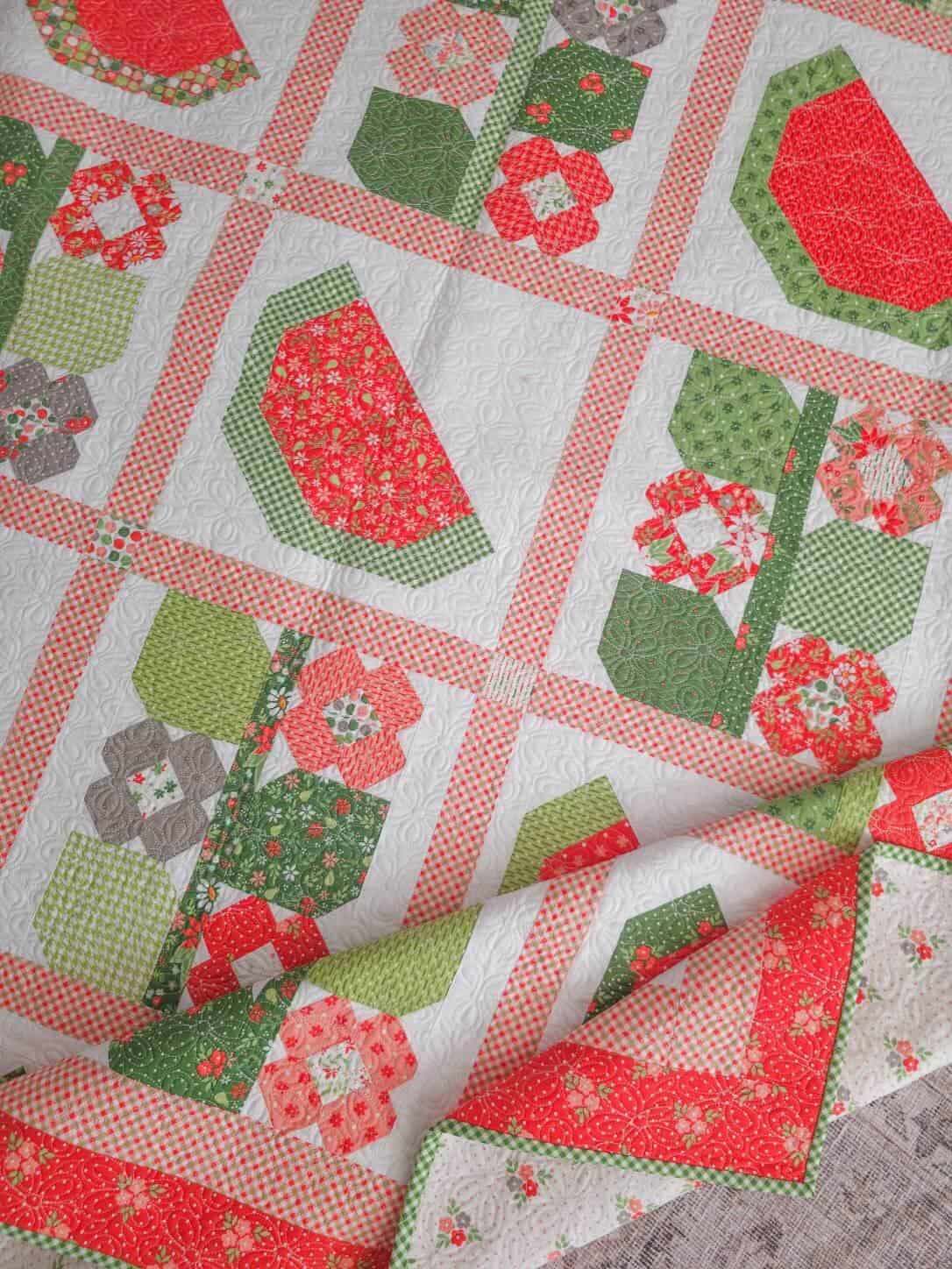 Sunny Days Quilt by Chelsi Stratton Designs in Poinsettia & Pear by Sherri & Chelsi for Moda Fabrics