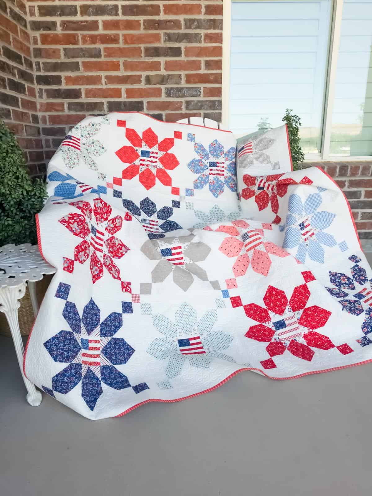 Magnificent Quilt by Chelsi Stratton in Midsummer Fabrics by Sherri & Chelsi for Moda Fabrics