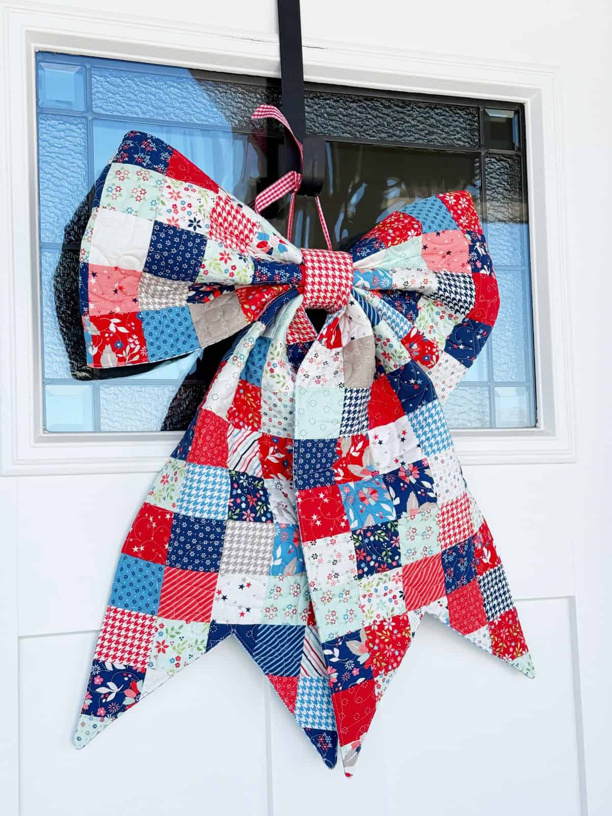 Patchwork Bow in Midsummer Fabrics by Sherri & Chelsi for Moda Fabrics
