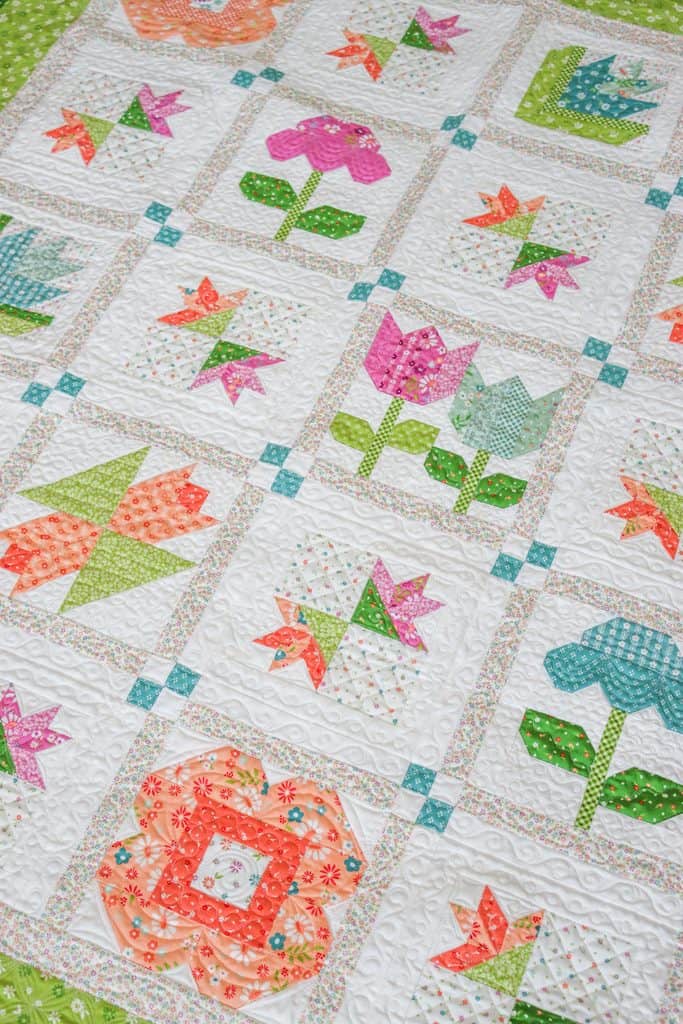 Bloom & Vine quilt in Coastal Breeze fabrics by Sherri & Chelsi for Moda